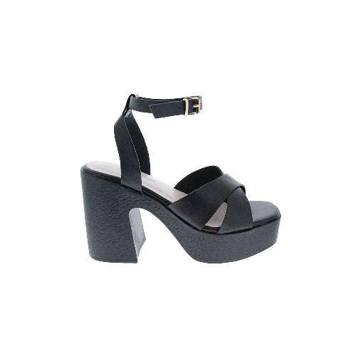 Sandalia casual para dama Furor negro 26095C/N - La Marina va con tu estilo