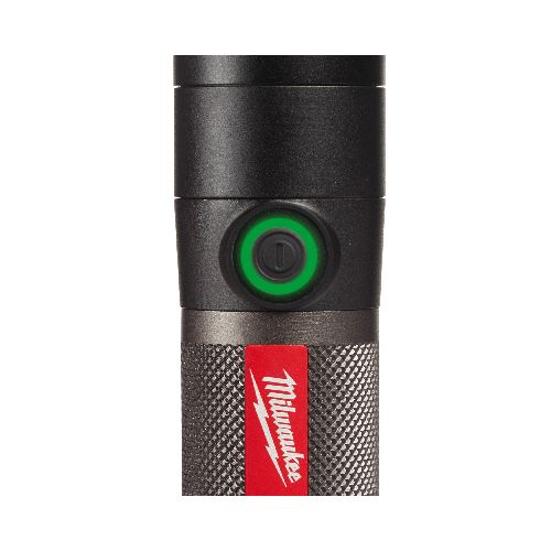 MILWAUKEE LINTERNA RECARGABLE POR USB DE 800 LUMENES  